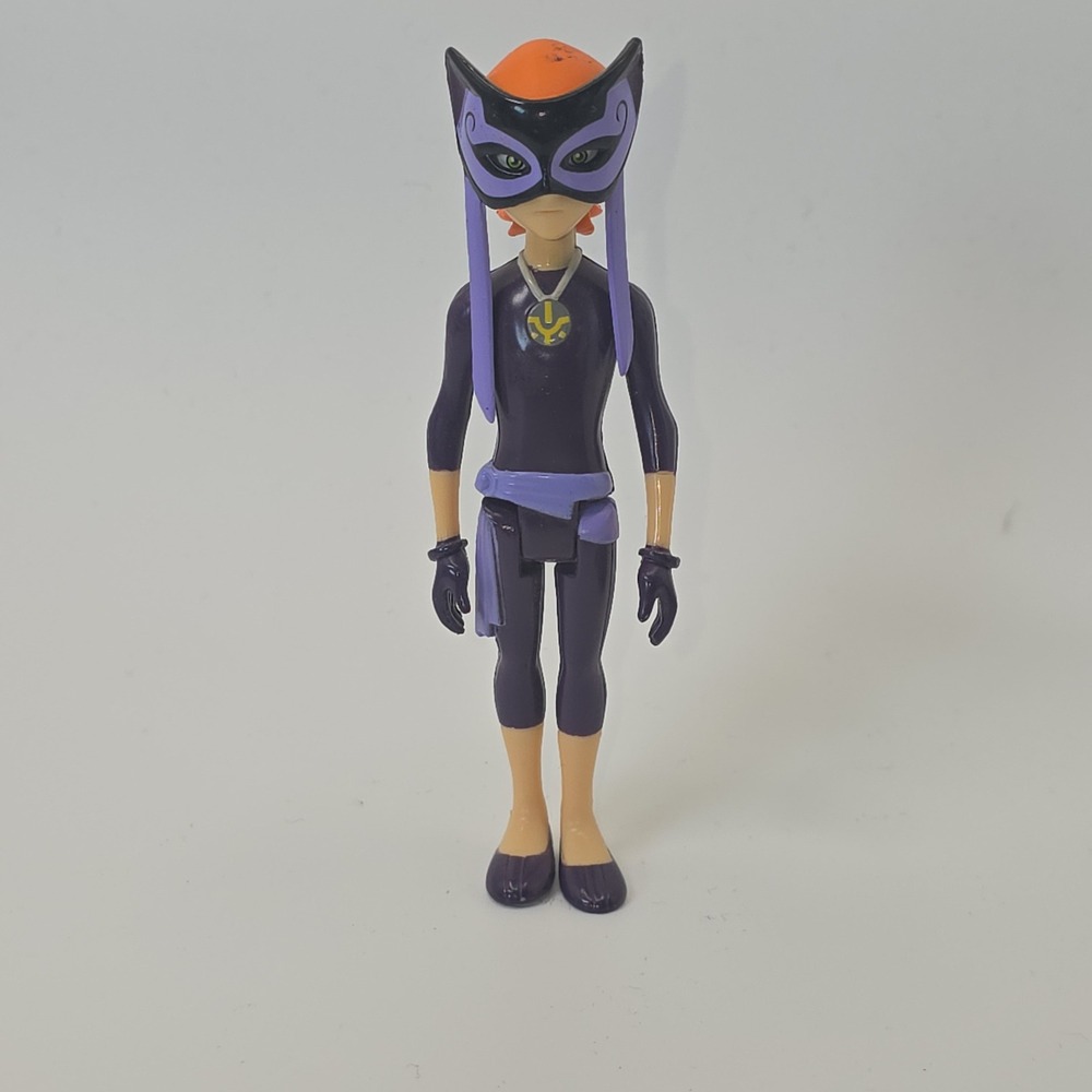 Ben 10 Lucky Girl Gwen Tennyson Action Figure Bandai 2007 Purple Outfit
